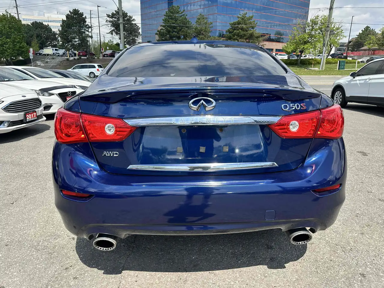 Infiniti Q50 снимка Infiniti Q50