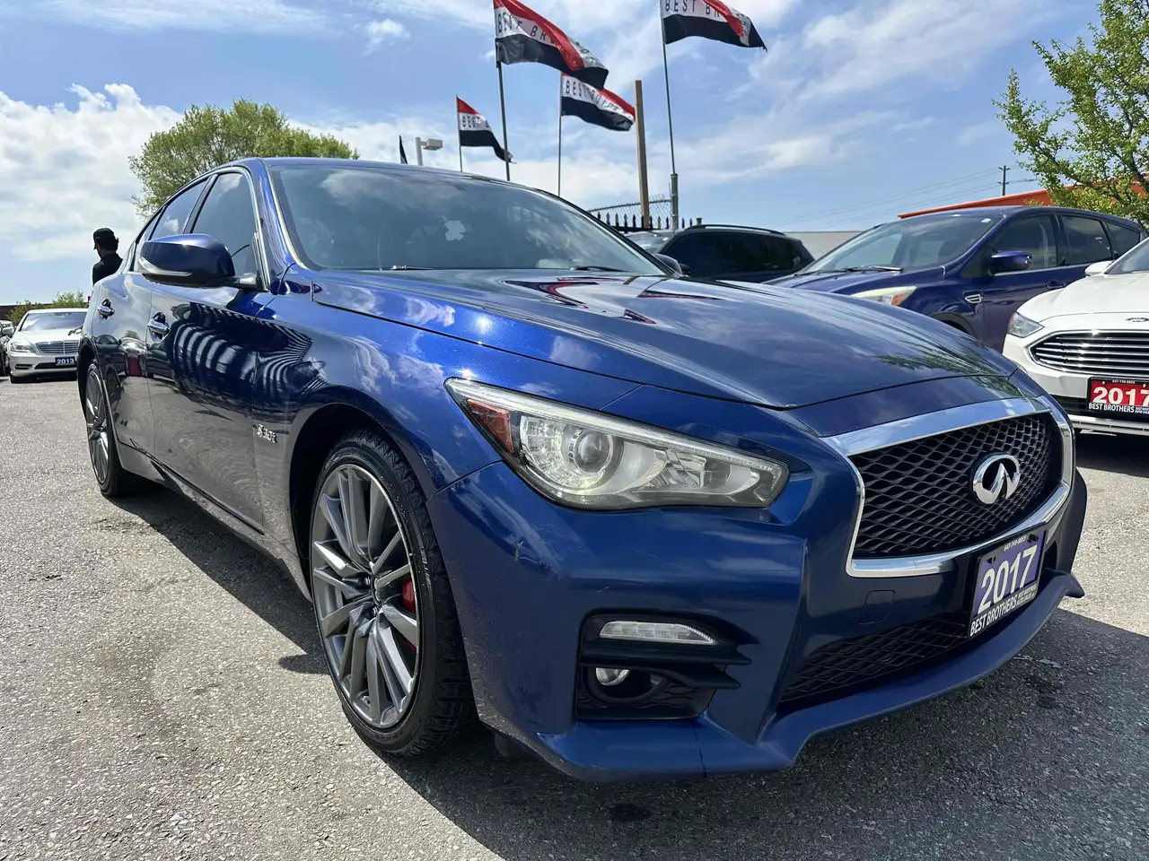 Infiniti Q50 снимка Infiniti Q50