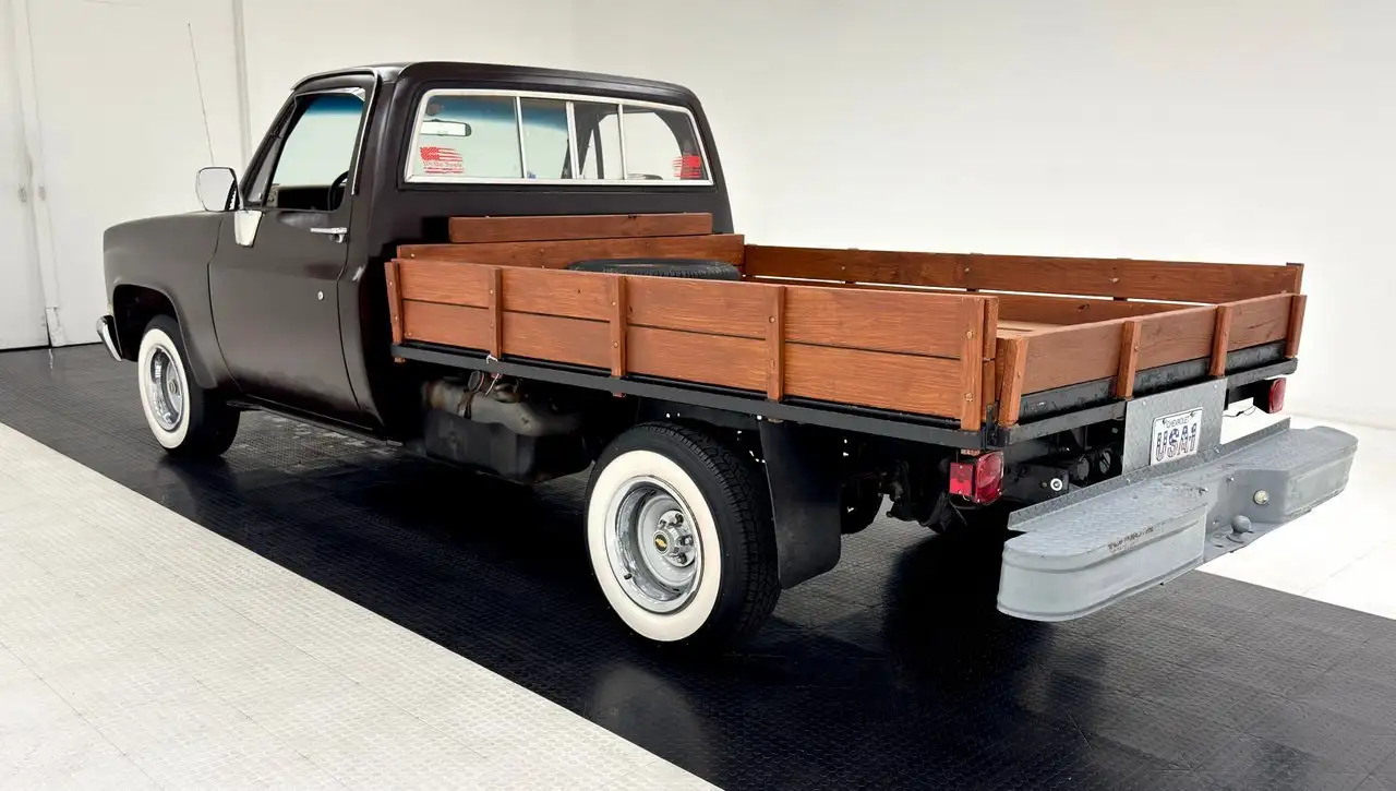 Chevrolet C10 Flatbed Pickup, foto 3