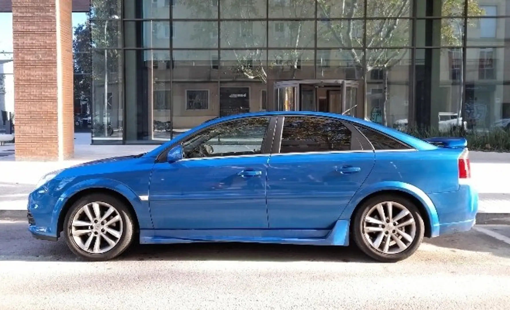 Opel Vectra 1.8 16v Elegance 140 Azul - 1