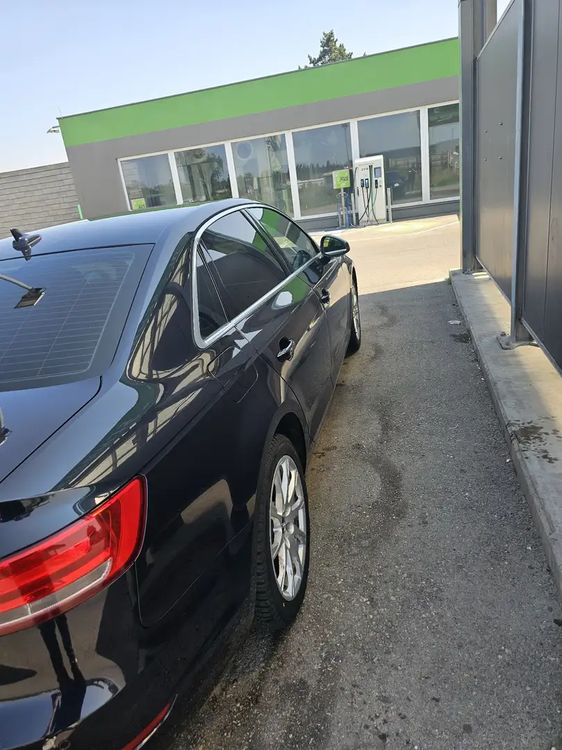 Audi A4 2,0 TDI limousine - 2
