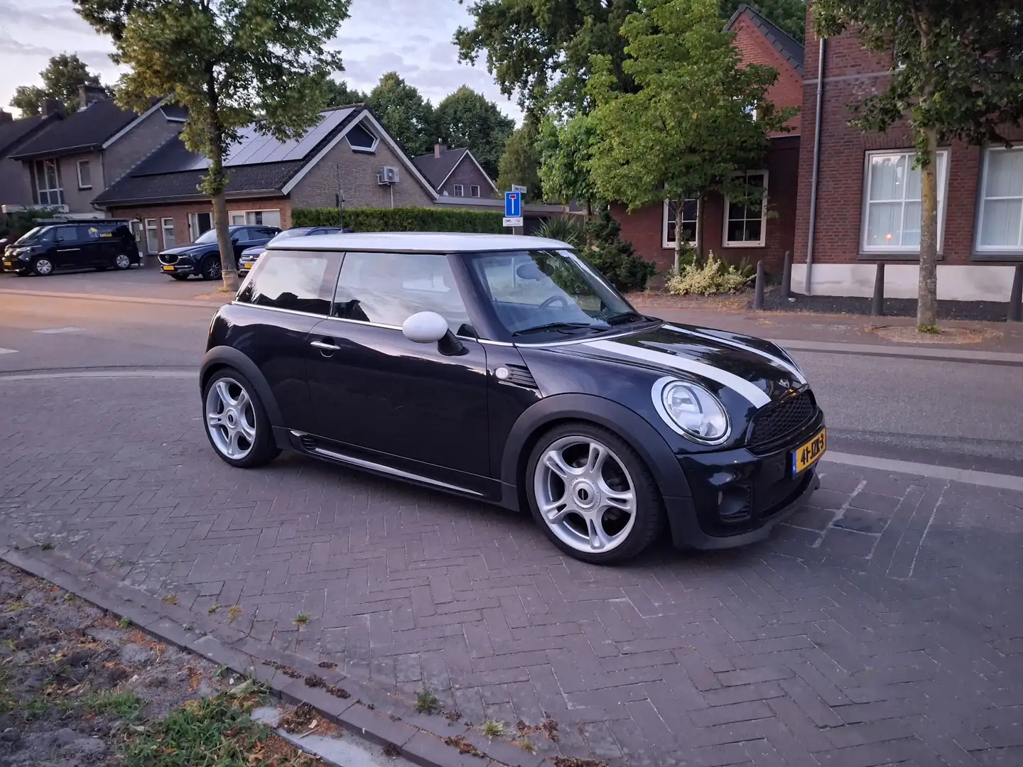 MINI Cooper 1.6 Chili Noir - 1