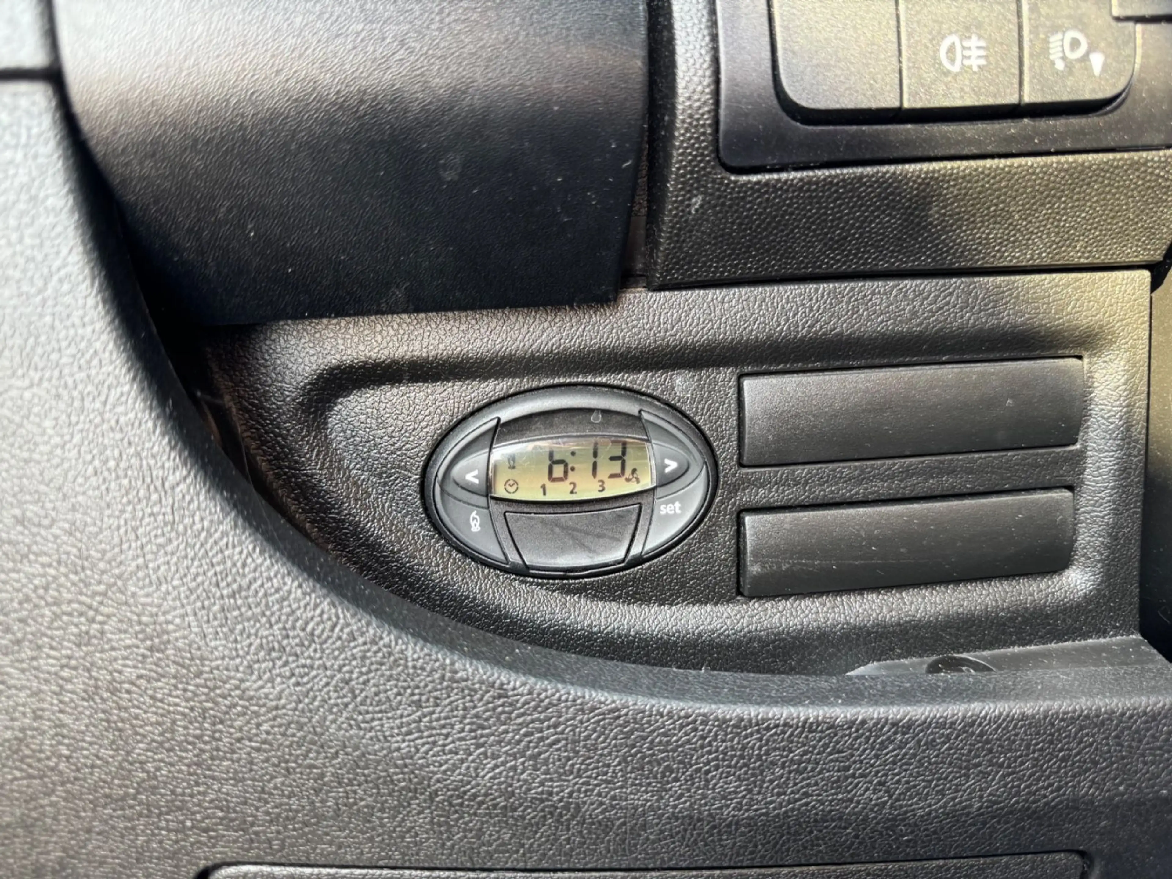 Peugeot Boxer Kasten Hochraum 333 L2H2 Premium BlueHDi 1 — photo 13