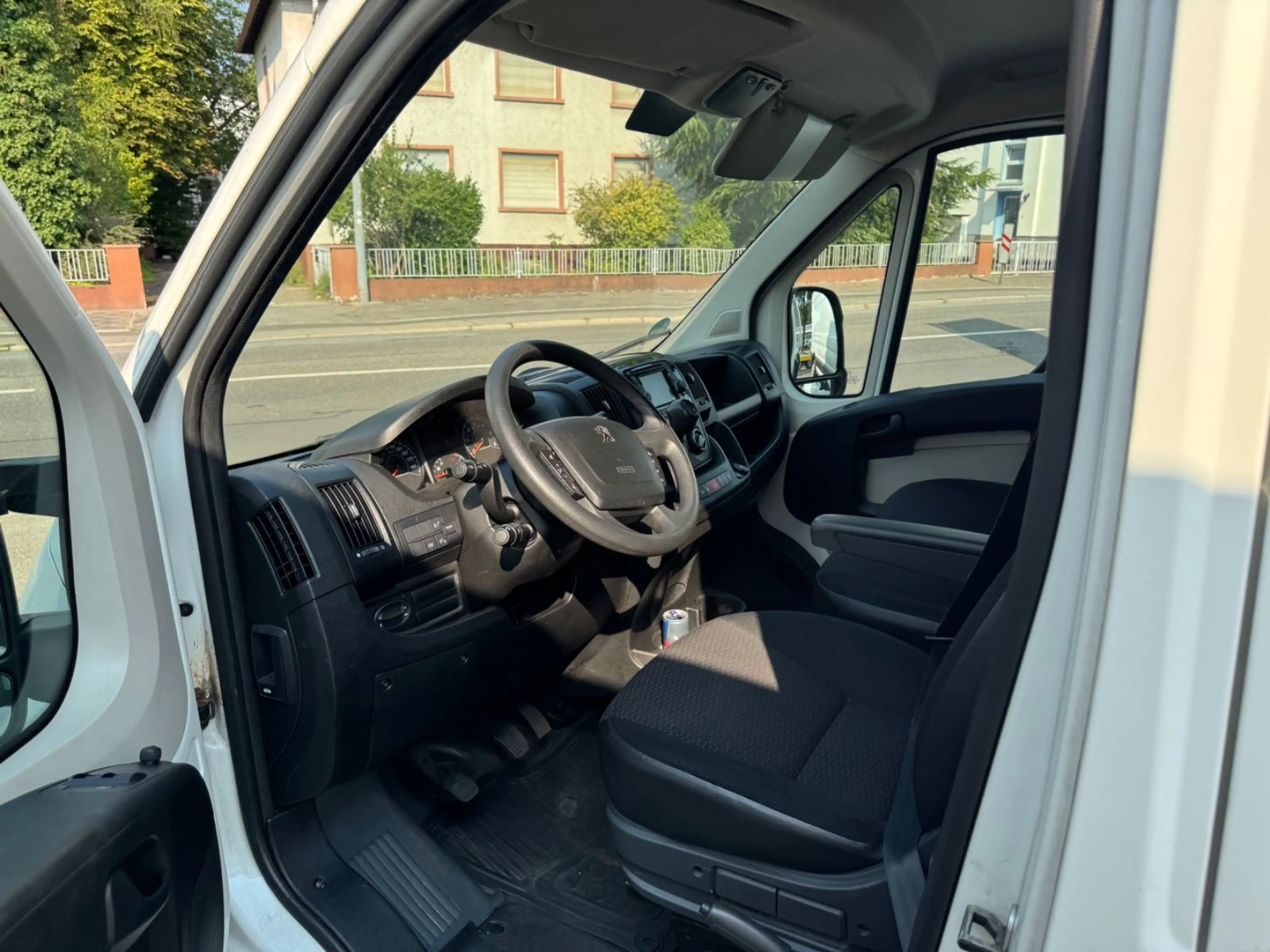 Peugeot Boxer Kasten Hochraum 333 L2H2 Premium BlueHDi 1 — photo 7