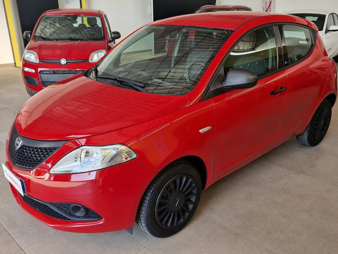 Lancia Ypsilon Ypsilon 1.2 Elefantino ecochic Gpl 69cv my18 Rosso - 2