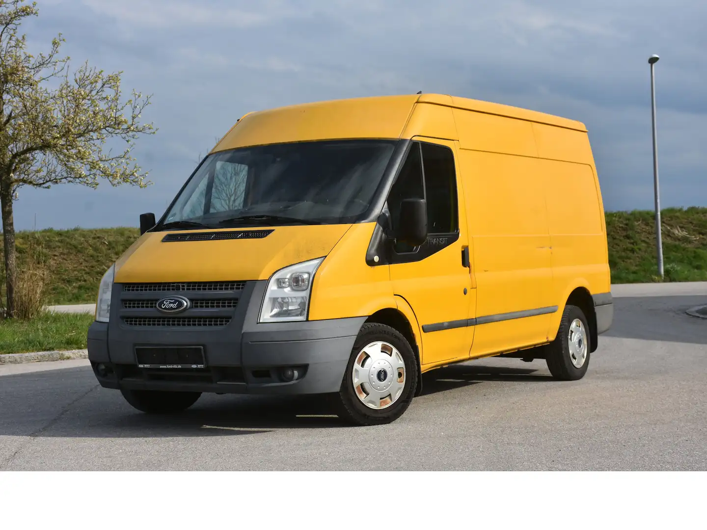 Ford Transit FT 300 M Trend LKW Jaune - 2