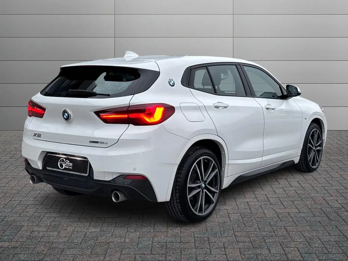 BMW X2 sdrive18d Msport auto Bianco - 2