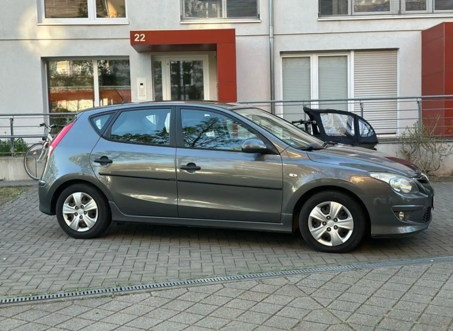 Hyundai i30 Classic Szary - 2