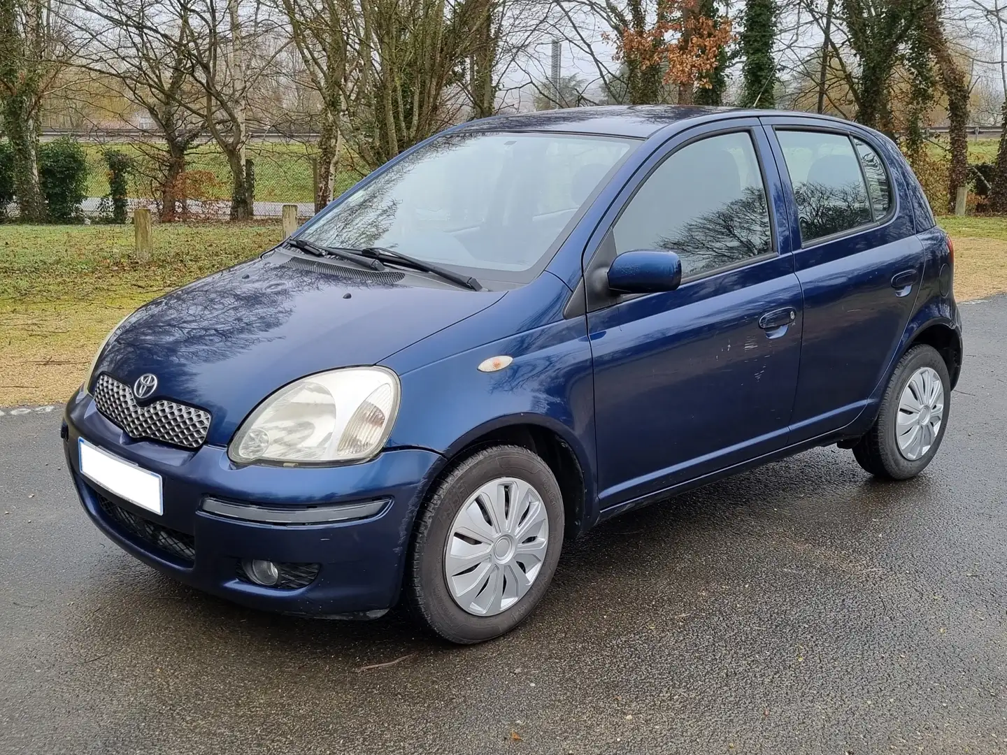 Toyota Yaris 65 VVT-I CREATIVE 5P Bleu - 1