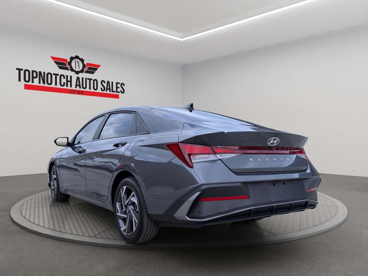 2024 Hyundai Elantra SEL — снимка 1
