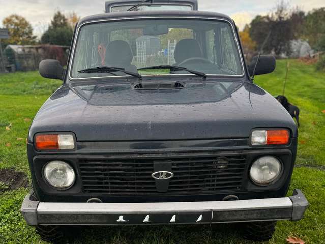 Imagine Lada Niva Niva 4x4