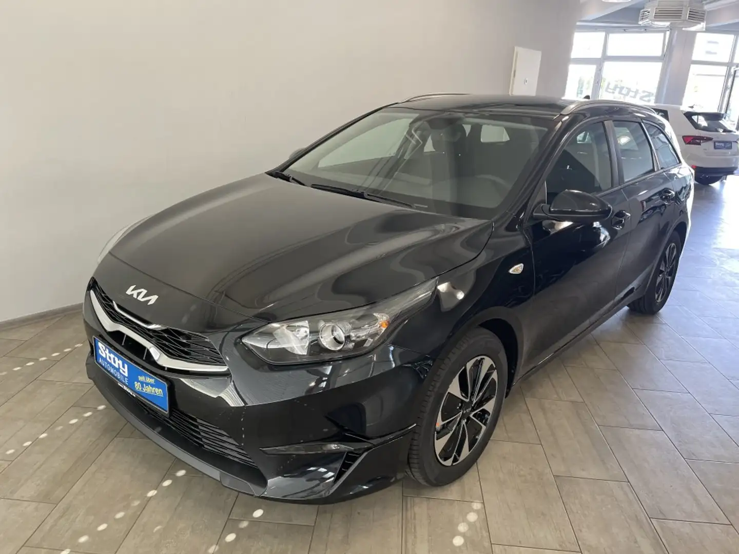 Kia Ceed SW / cee'd SW MJ25 1.5 T-GDI DCT Navi Kamera SHZ PDC Schwarz - 2