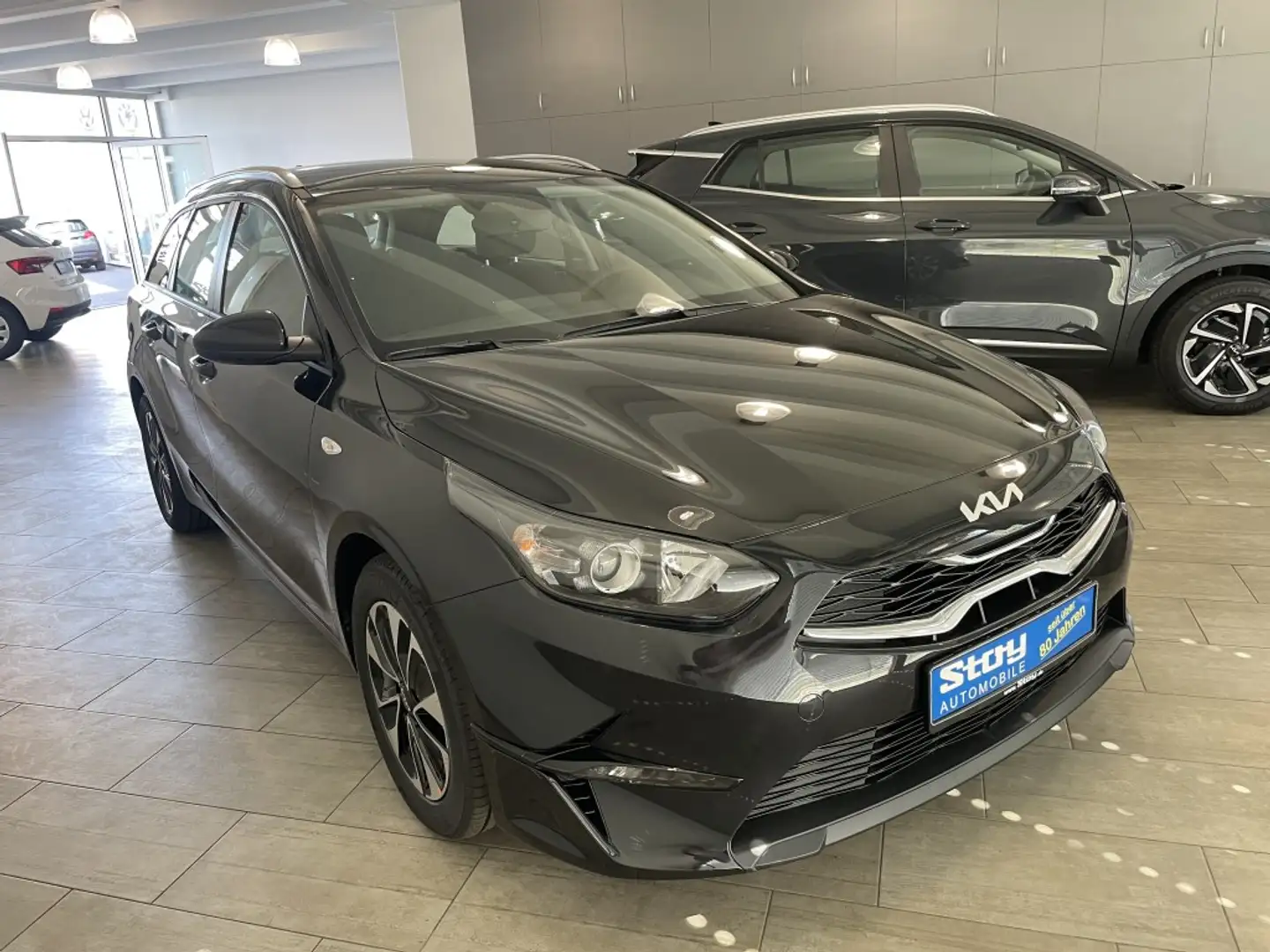 Kia Ceed SW / cee'd SW MJ25 1.5 T-GDI DCT Navi Kamera SHZ PDC Schwarz - 1