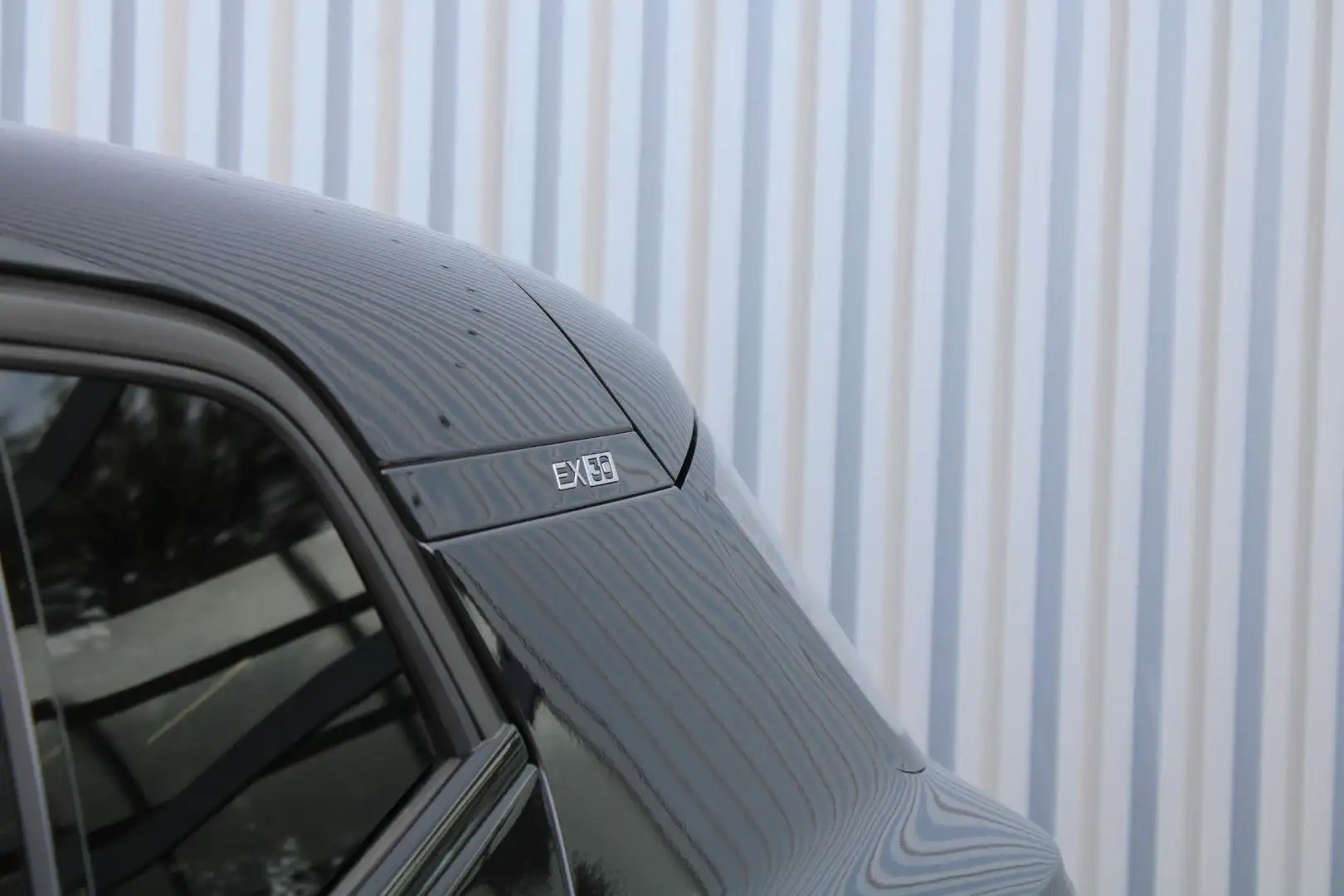 Volvo EX30 Single Motor Extended Range Plus 69 kWh | Google s Zwart - 2