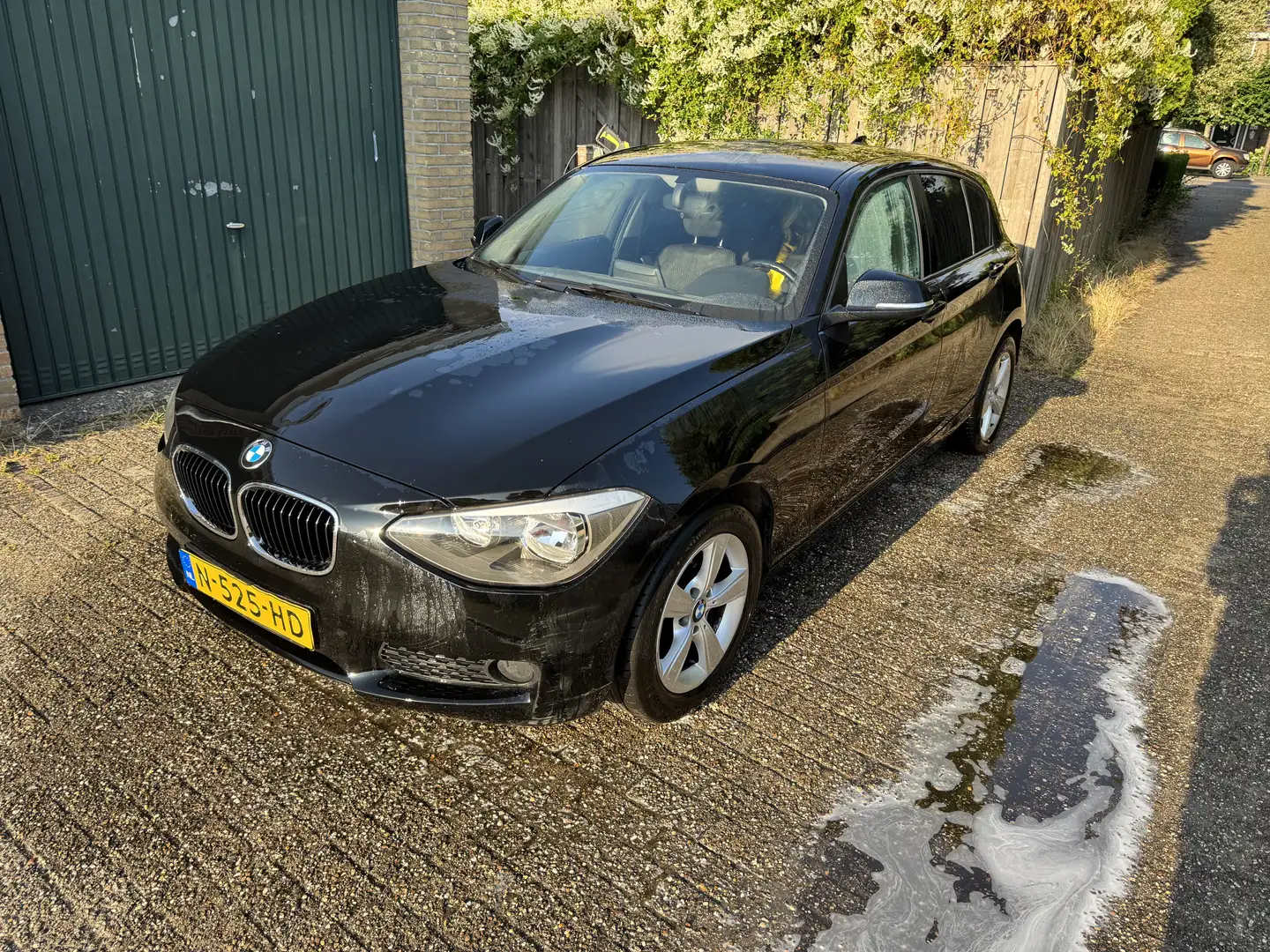 BMW 114 114i - 1