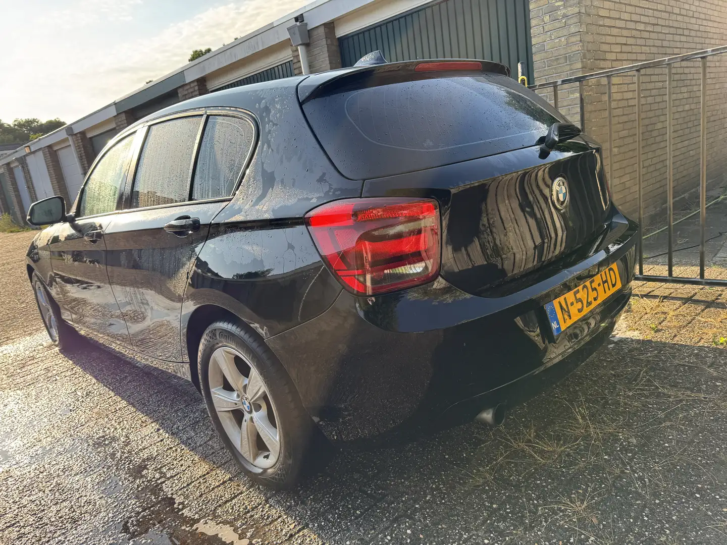 BMW 114 114i - 2
