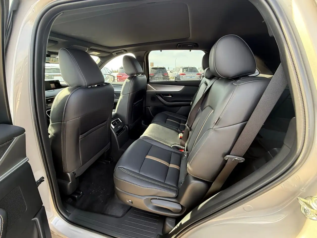 Mazda CX-90 PHEV снимка Mazda CX-90 PHEV