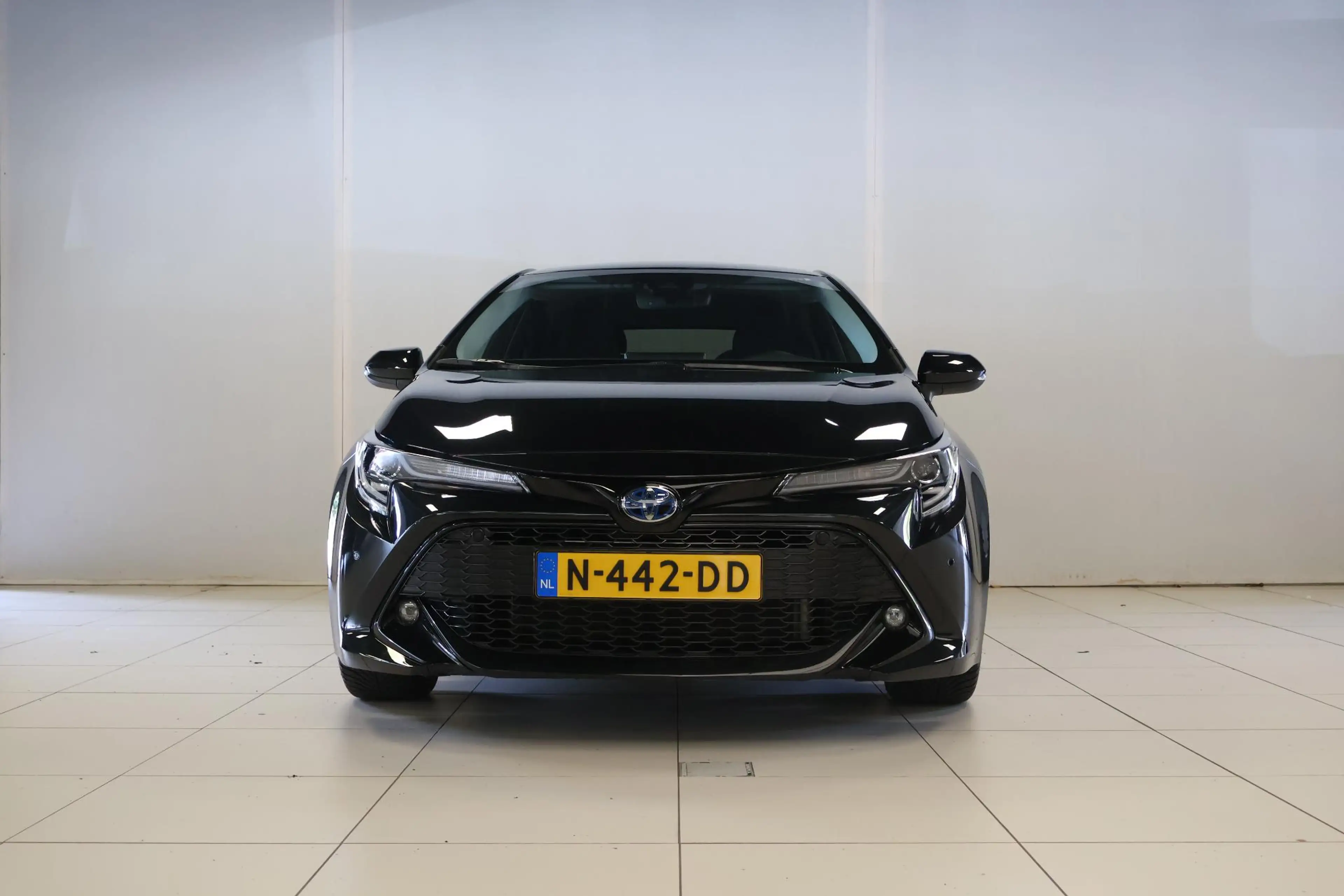 Toyota Corolla 1.8 Hybrid Style — photo 4