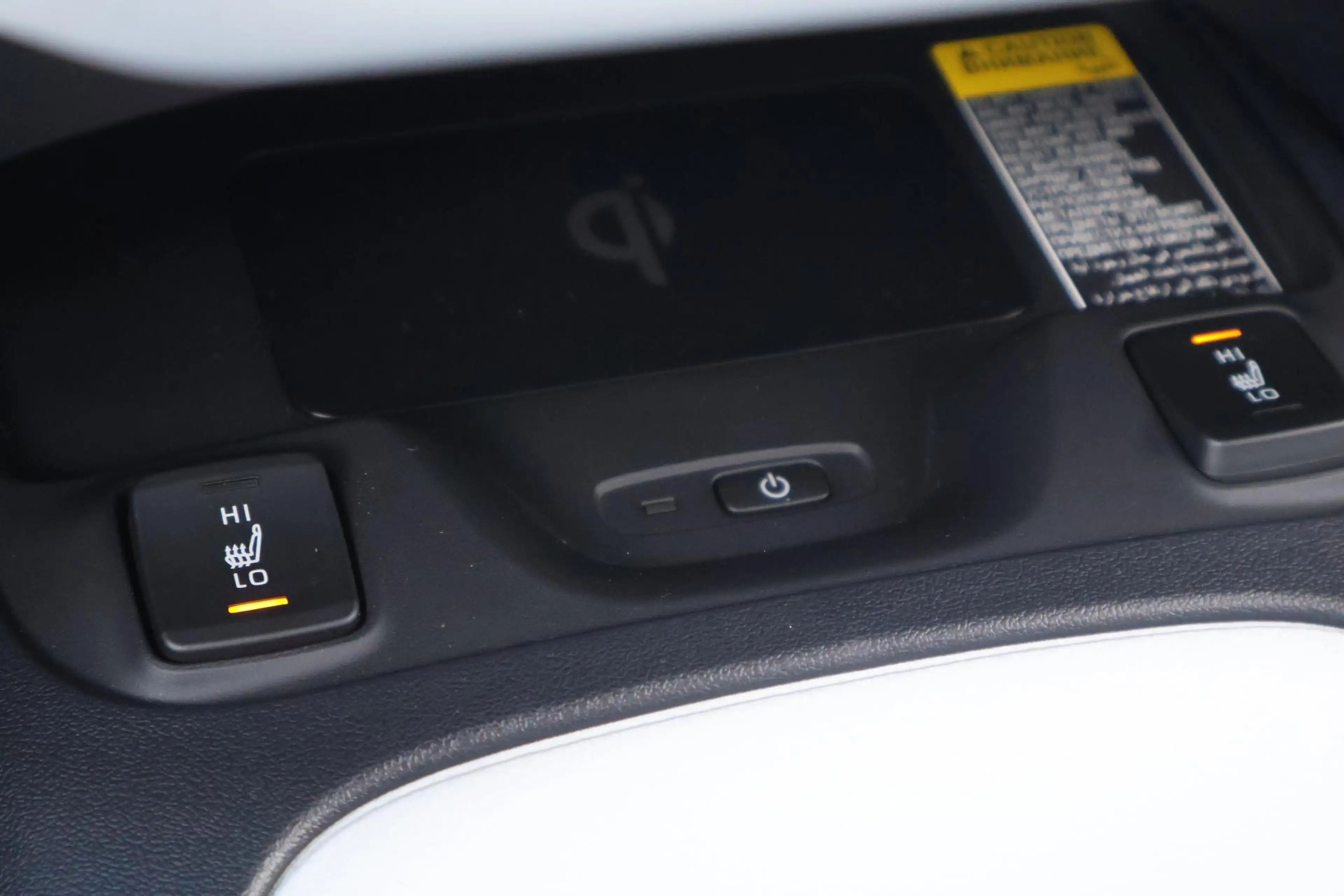 Toyota Corolla 1.8 Hybrid Style — photo 15