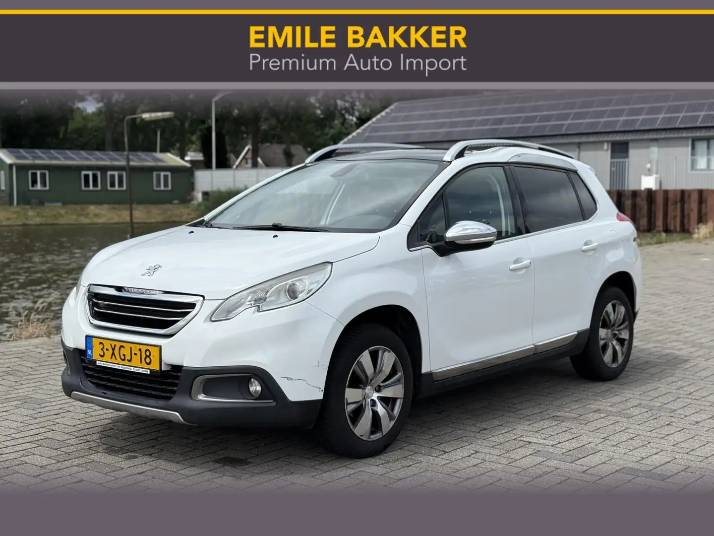 Peugeot 2008 1.2 VTi Allure Pack Premium Plus Wit - 1