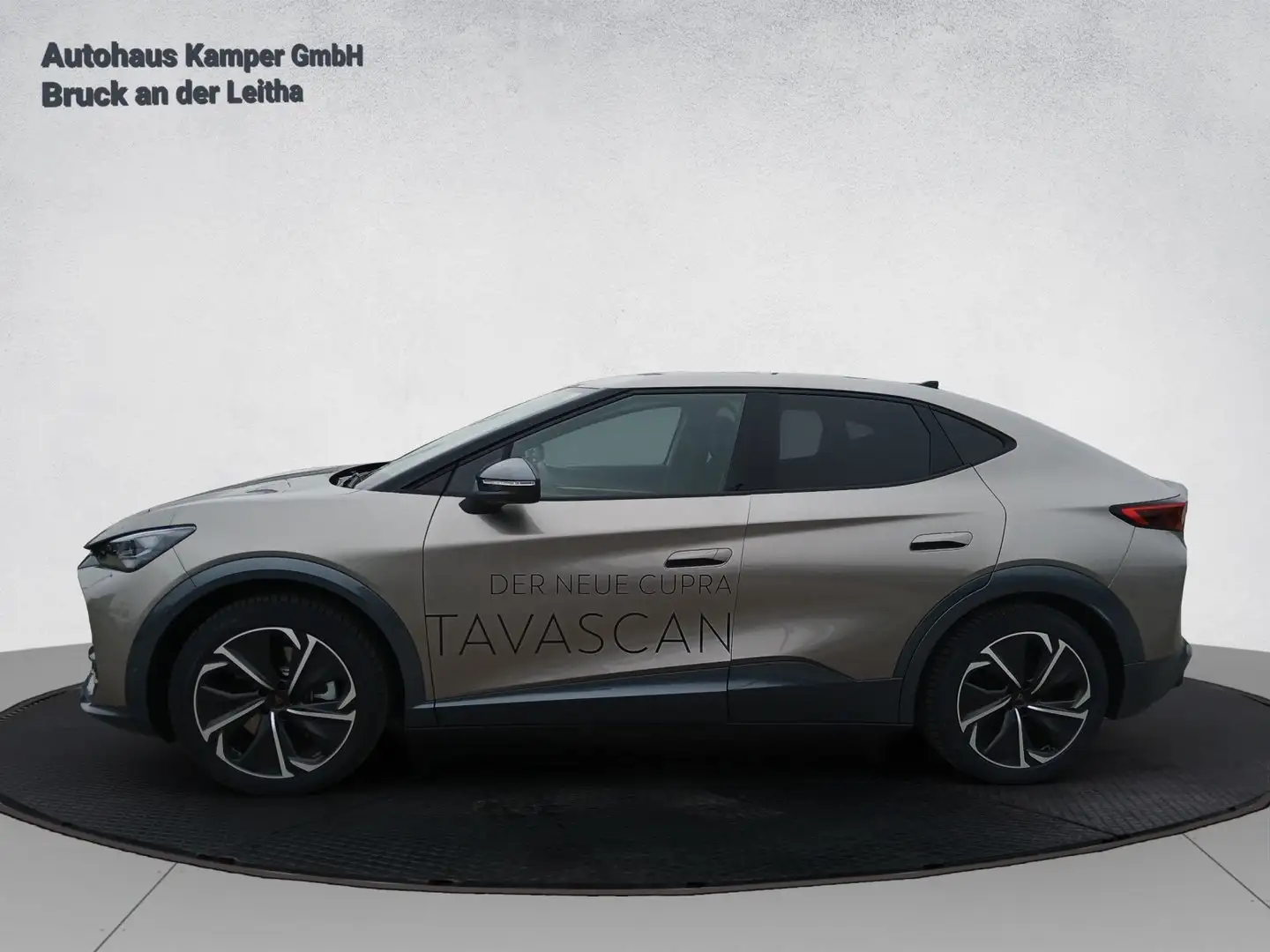 CUPRA Tavascan Adrenaline 210kW/286PS Braun - 2