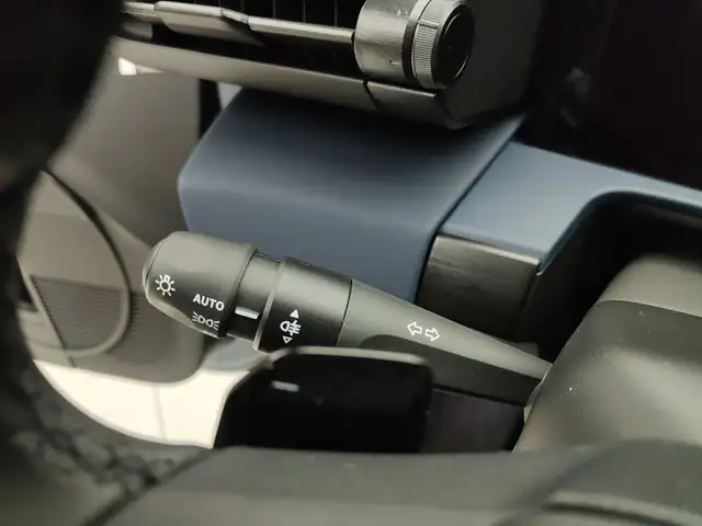 Lancia Ypsilon view 12