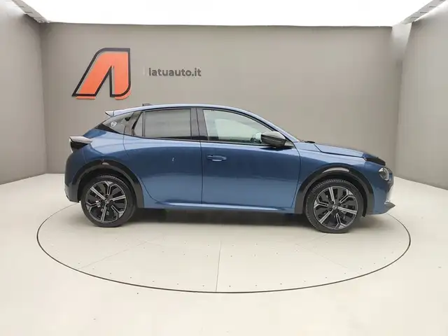 Lancia Ypsilon view 8