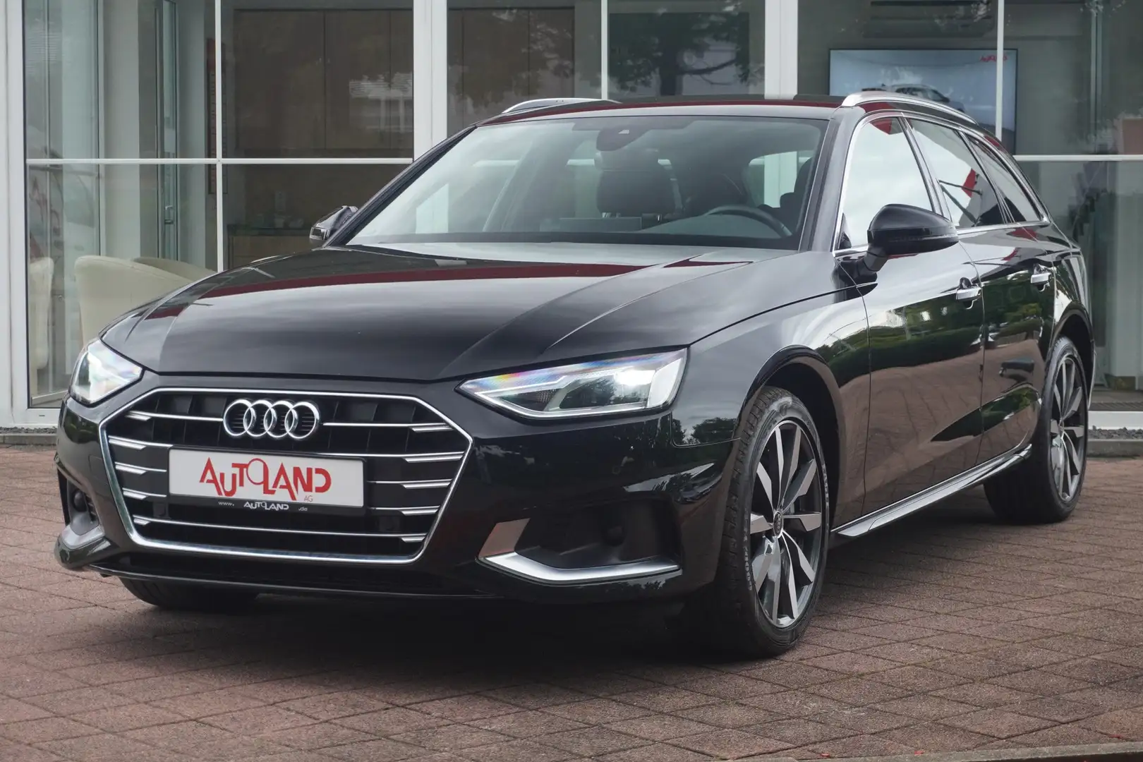 Audi A4 Avant 40 2.0 TDI advanced S-Tronic LED Leder Nero - 2