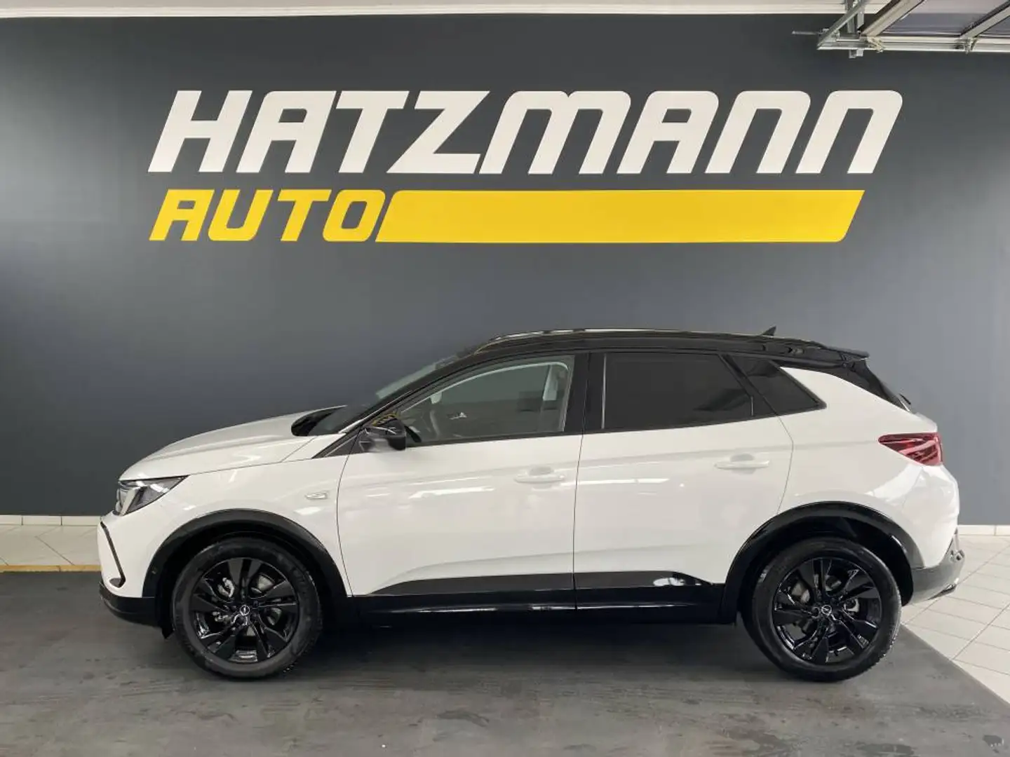 Opel Grandland GRANDLAND GS-Line 1,2 136PS MHEV 136PS 6G Automati Weiß - 1