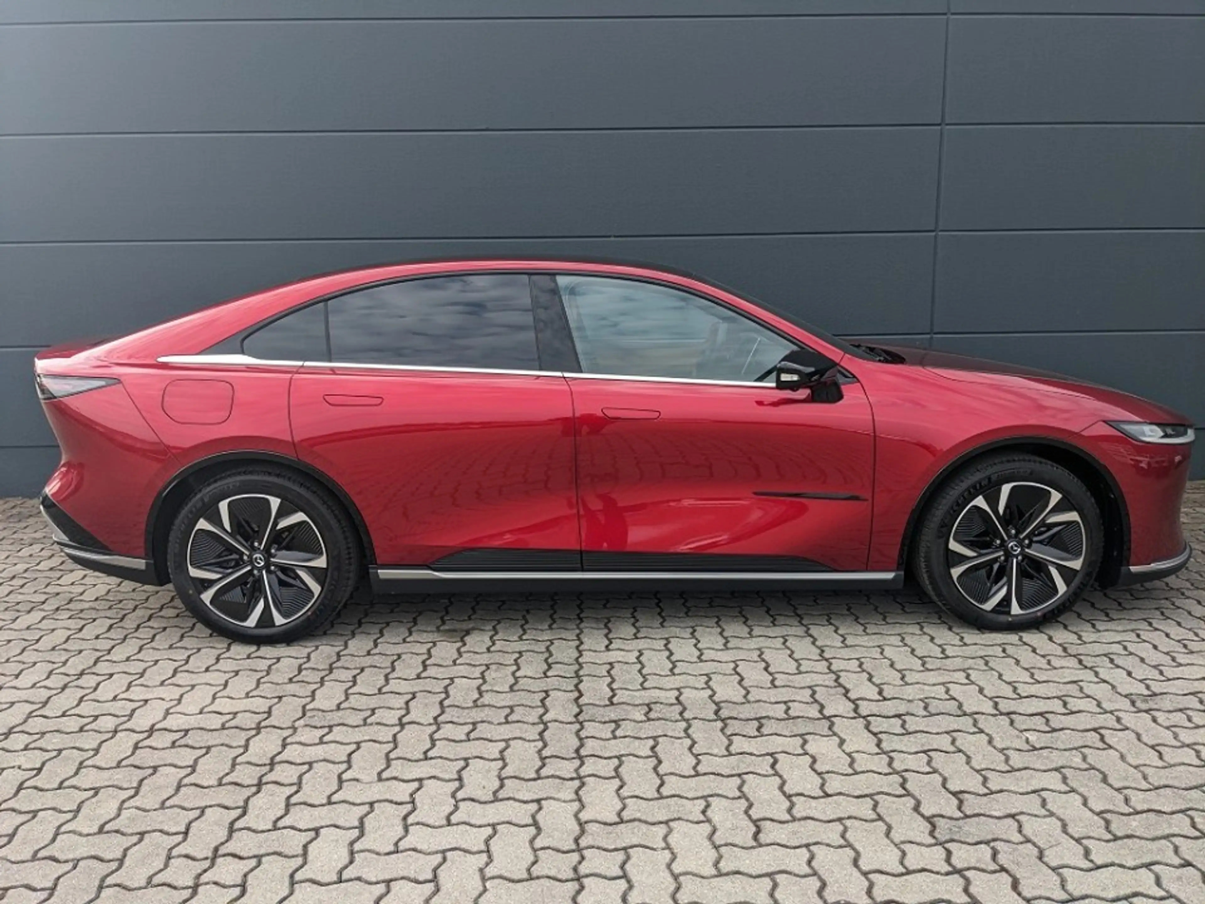 Mazda 6e EV (258PS) Takumi Plus Panoramadach NEU — photo 6