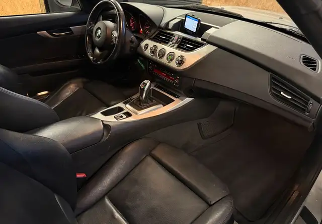 BMW Z4 view 9