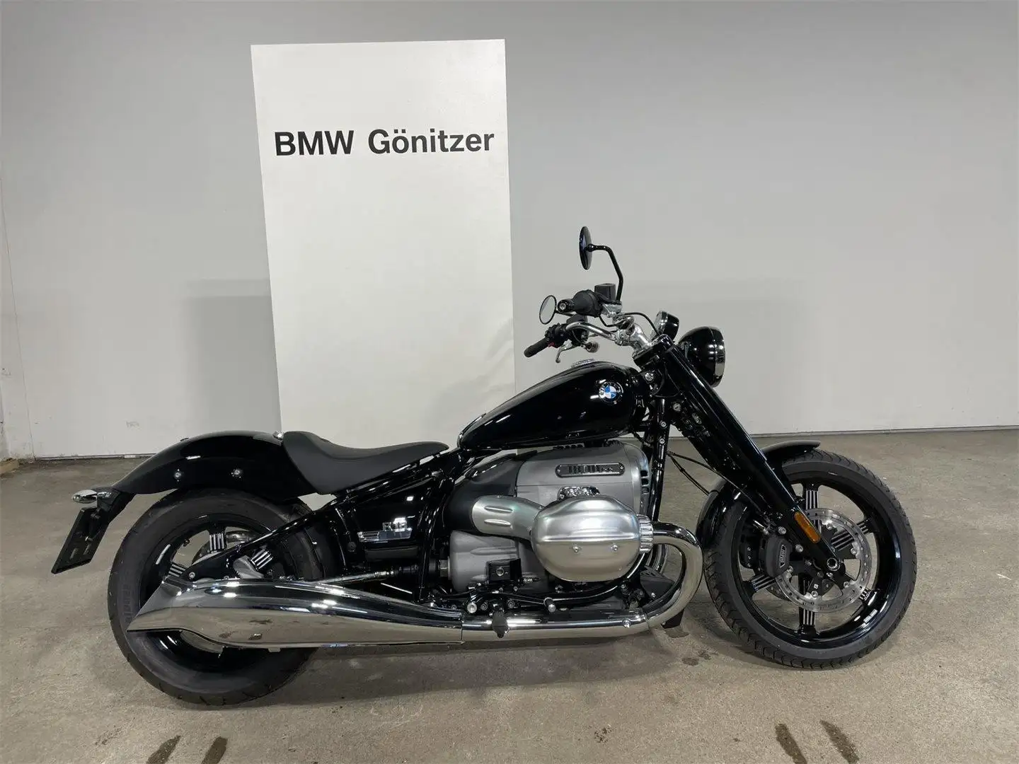 BMW R 1 8 First Edition Fekete - 1