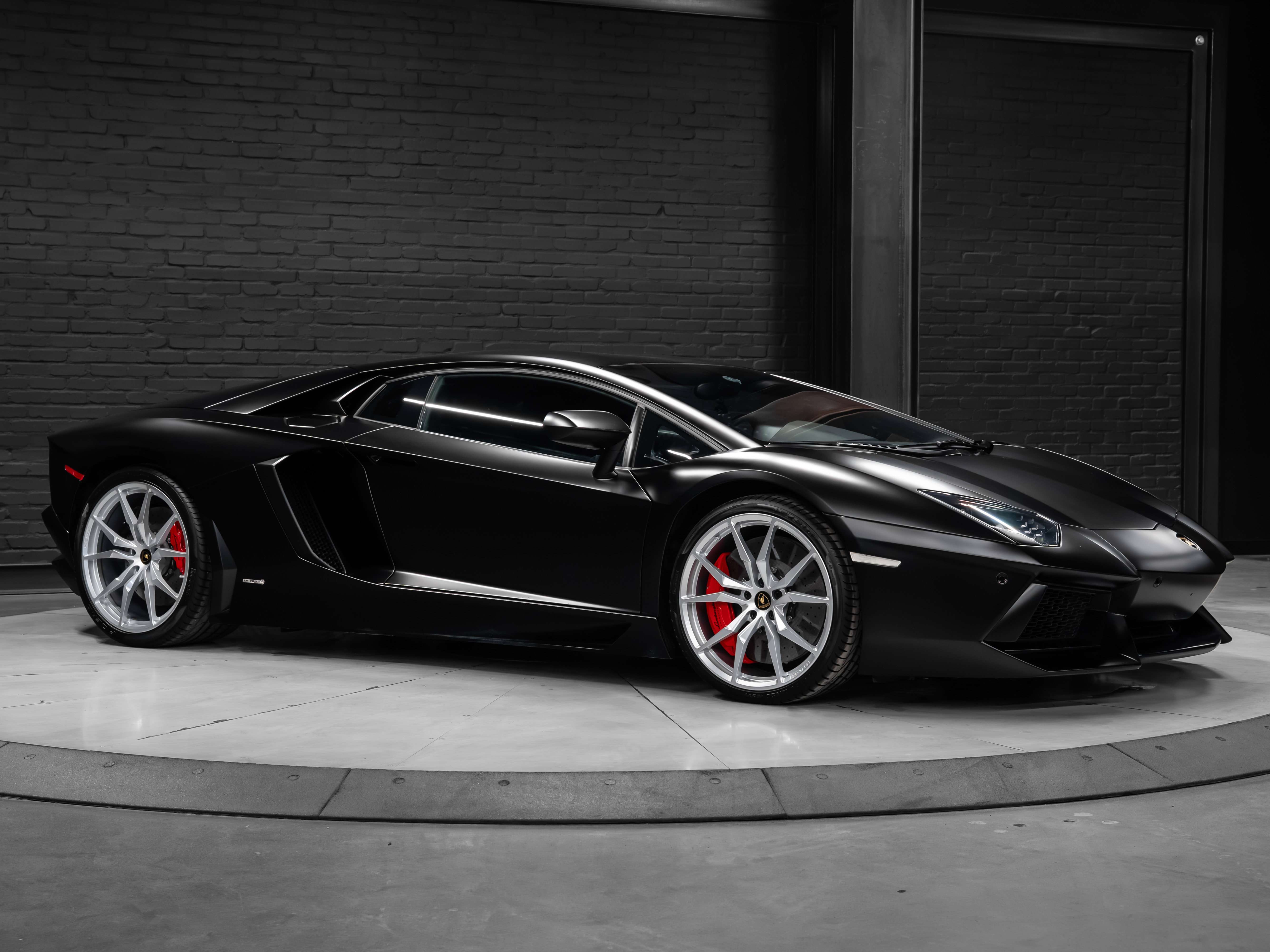 2017 Lamborghini Aventador