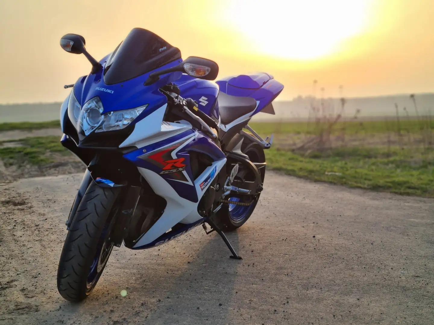 Suzuki GSX-R 750 Suzuki GSX-R – Top gepflegt, unfallfrei plava - 1