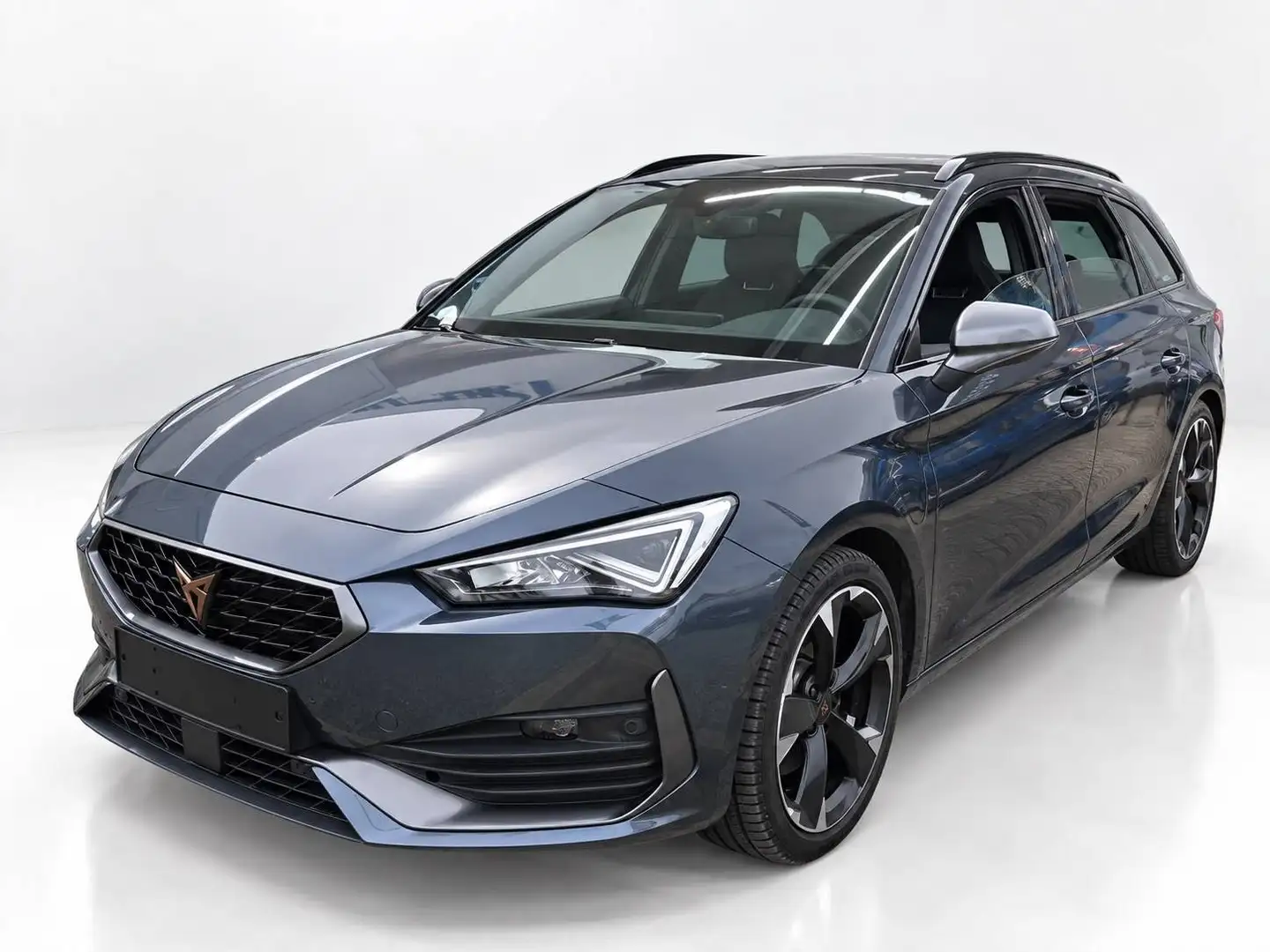 CUPRA Leon Leon ST 1,4TSI eHybrid DSG*MAGNETIC TECH*BLACK PACK*VIRTUAL*ASSISTENZ*DÄMPFERREG*KAMERA*VOLL-LED*LENKRADHZG*AMBIENTE+* Grau - 1