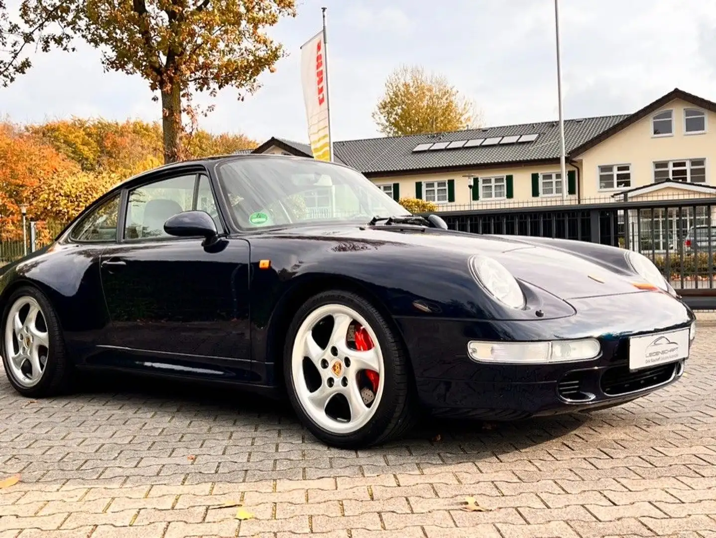 Porsche 993 Carrera 4S Coupé Blau - 2