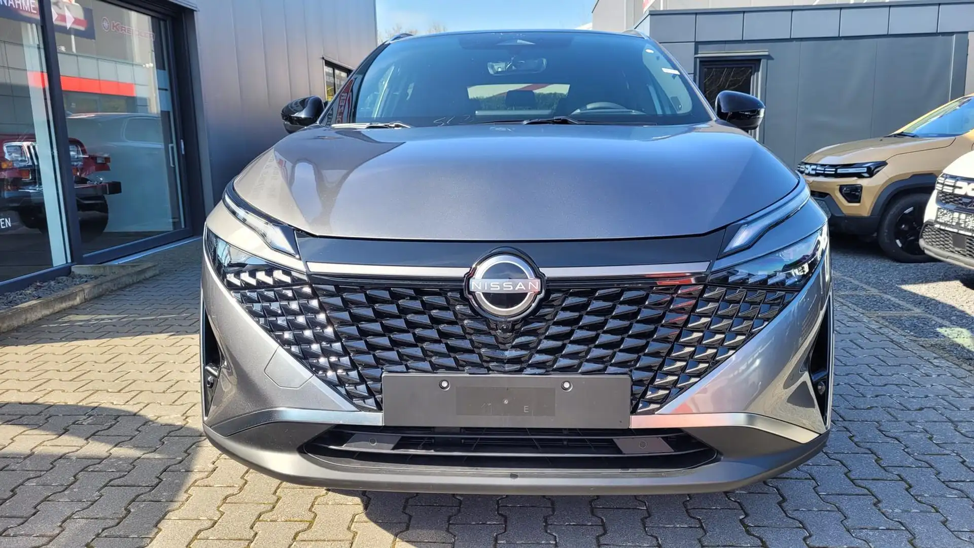 Nissan Qashqai Tekna 4x4 4x4*Navi*LED*PDach*Leder*Shzg*BFS* 11... Grau - 2