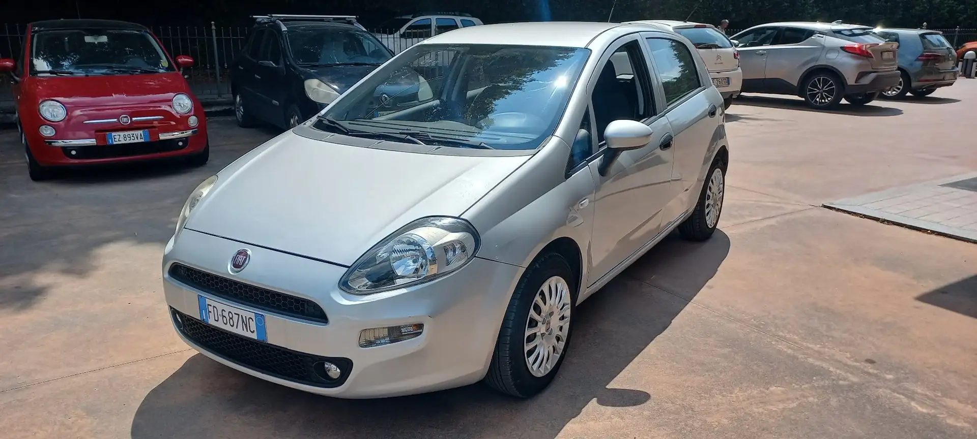 Fiat Punto Punto III 2012 5p 1.2 Lounge E6 Argent - 1