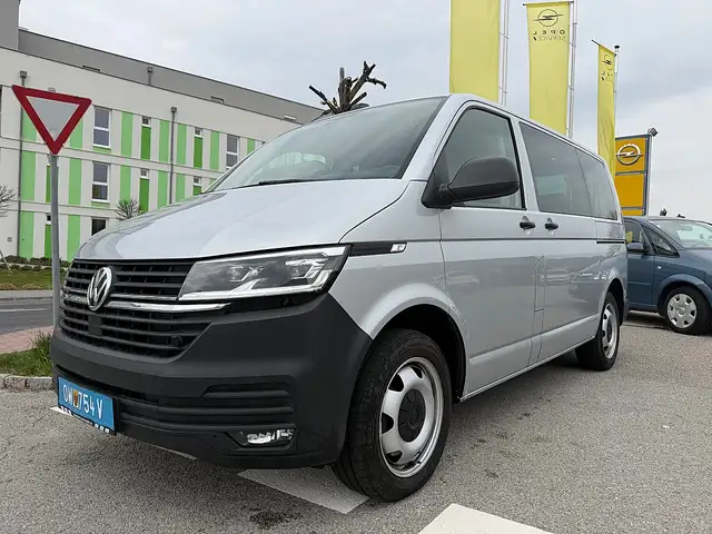 Volkswagen T6.1 Kombi KR 2,0 TDI 4Motion DSG** LED/Standheizung/Schei...