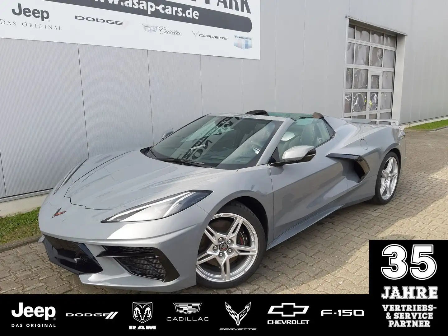 Corvette C8 Stingray Cabrio 6.2V8 2LT MY24 Frontl.|Magnet Grau - 1