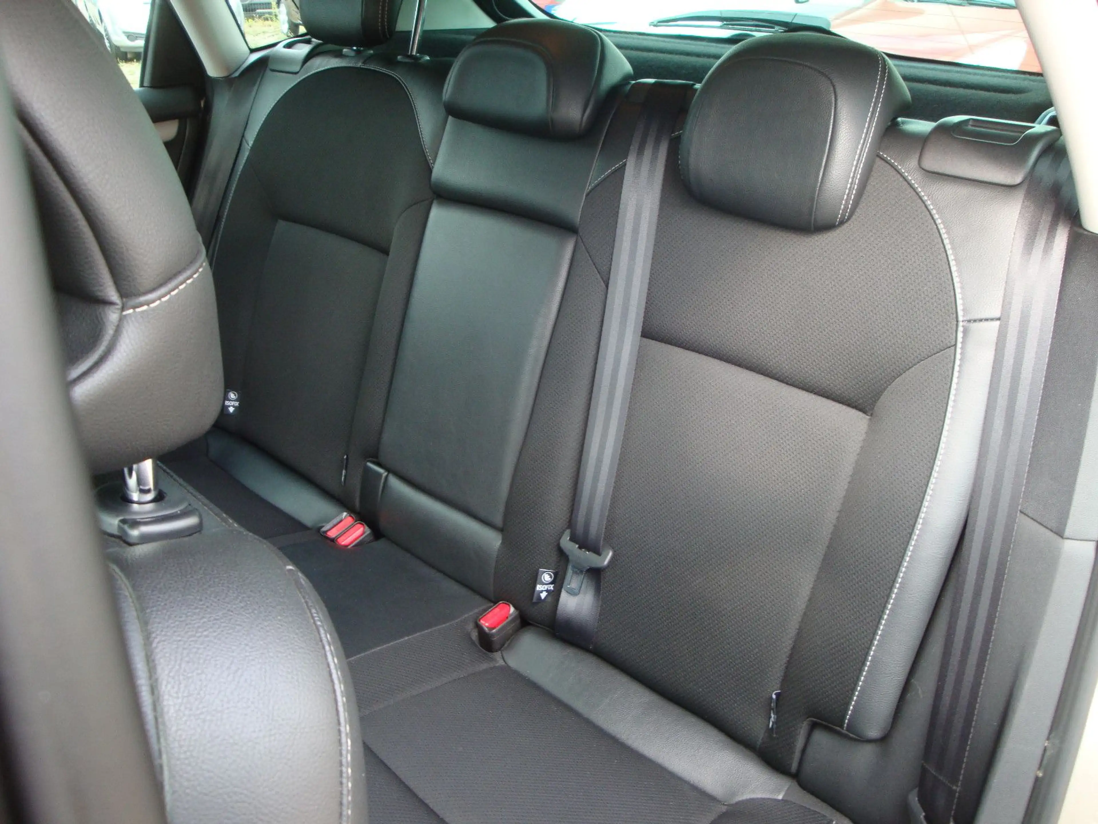 Citroen C4 Lim. Selection — photo 9