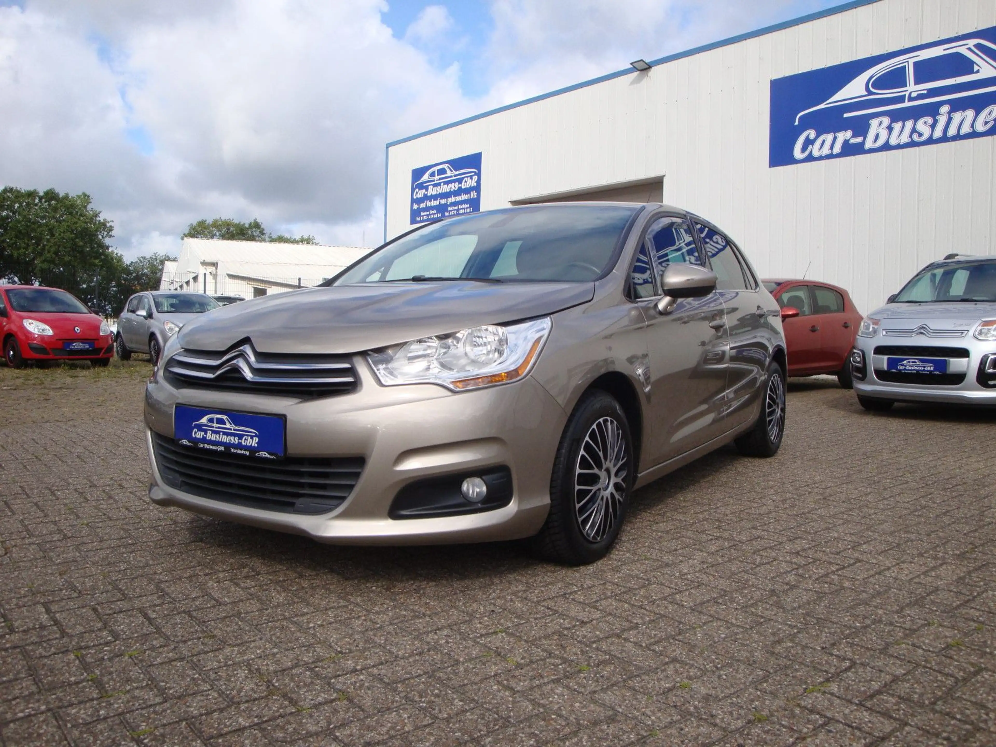 Citroen C4 Lim. Selection — photo 8