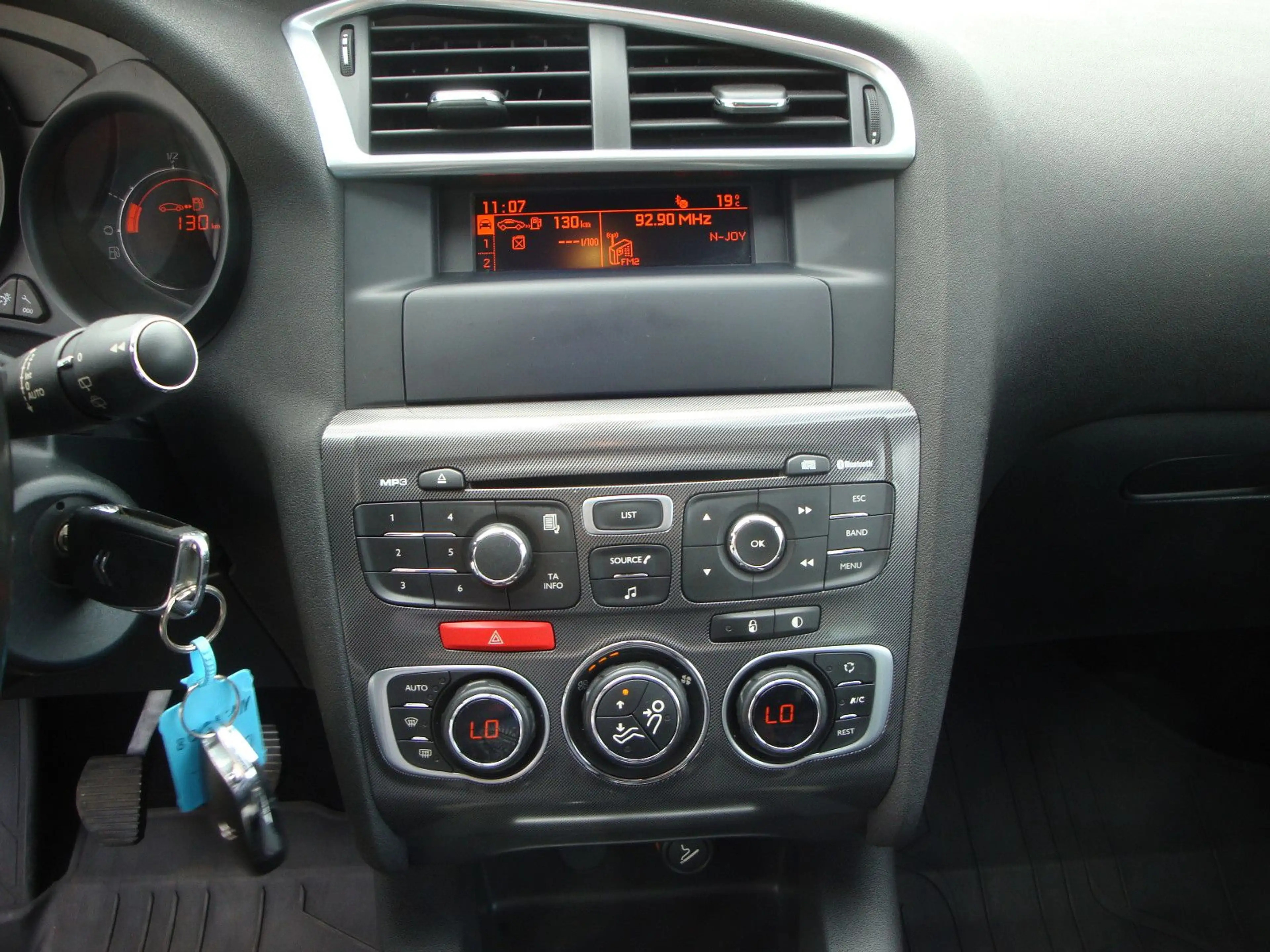 Citroen C4 Lim. Selection — photo 13