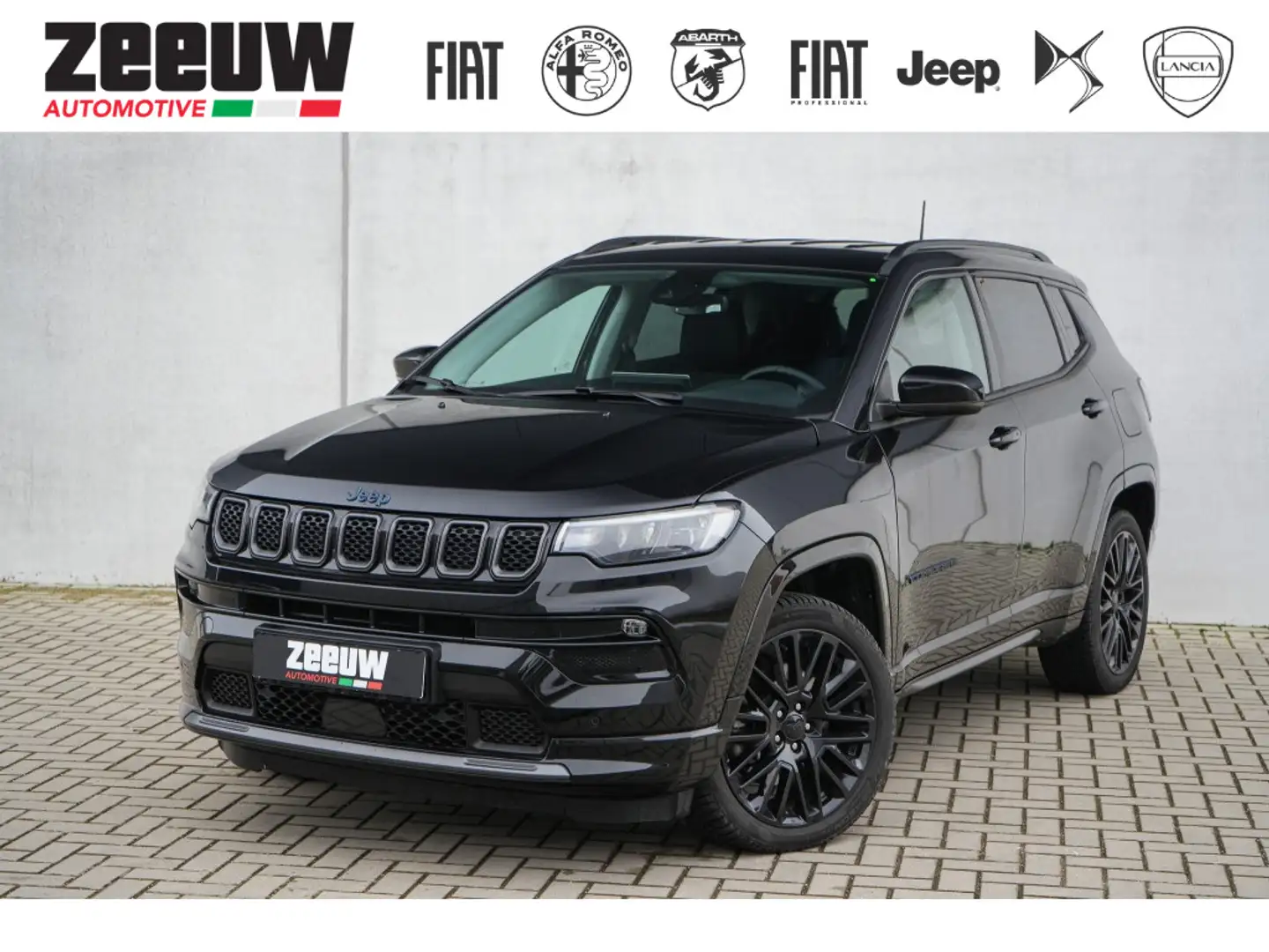 Jeep Compass 4xe 240 PK Hybrid S | Leder | Navi | Winter | Came Zwart - 1