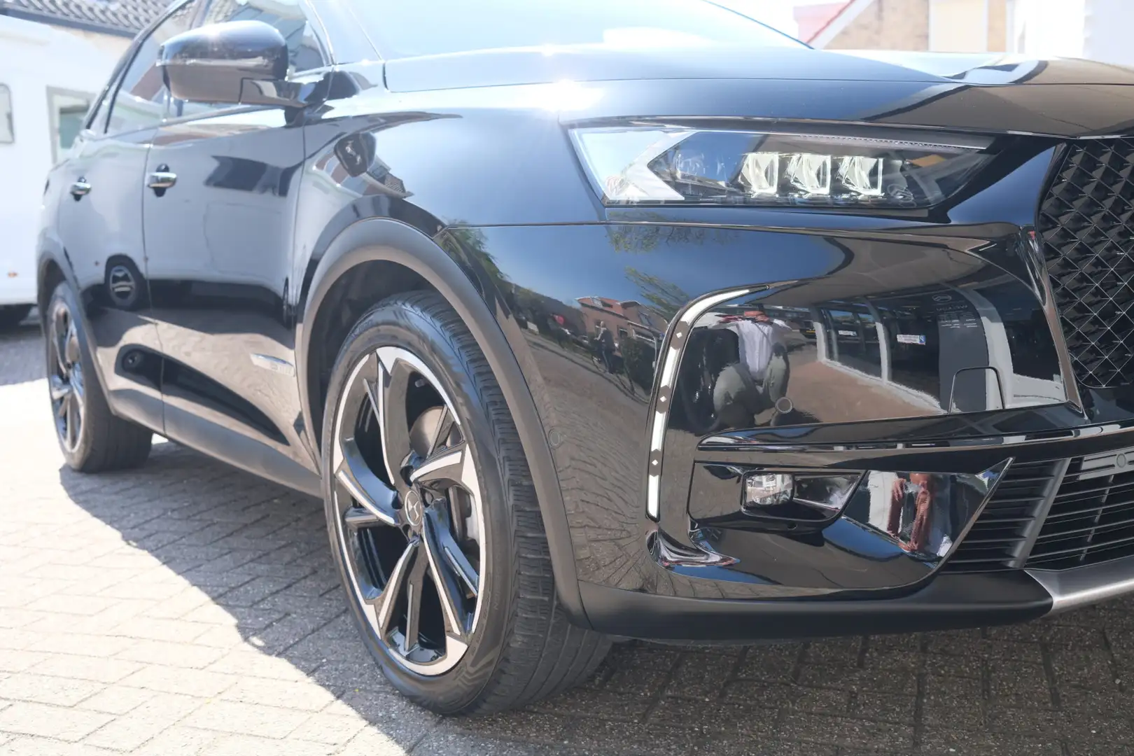 DS Automobiles DS 7 Crossback e-Tense 300 4x4 Louvre Panormadak | HiFi | Nachtzi Zwart - 2
