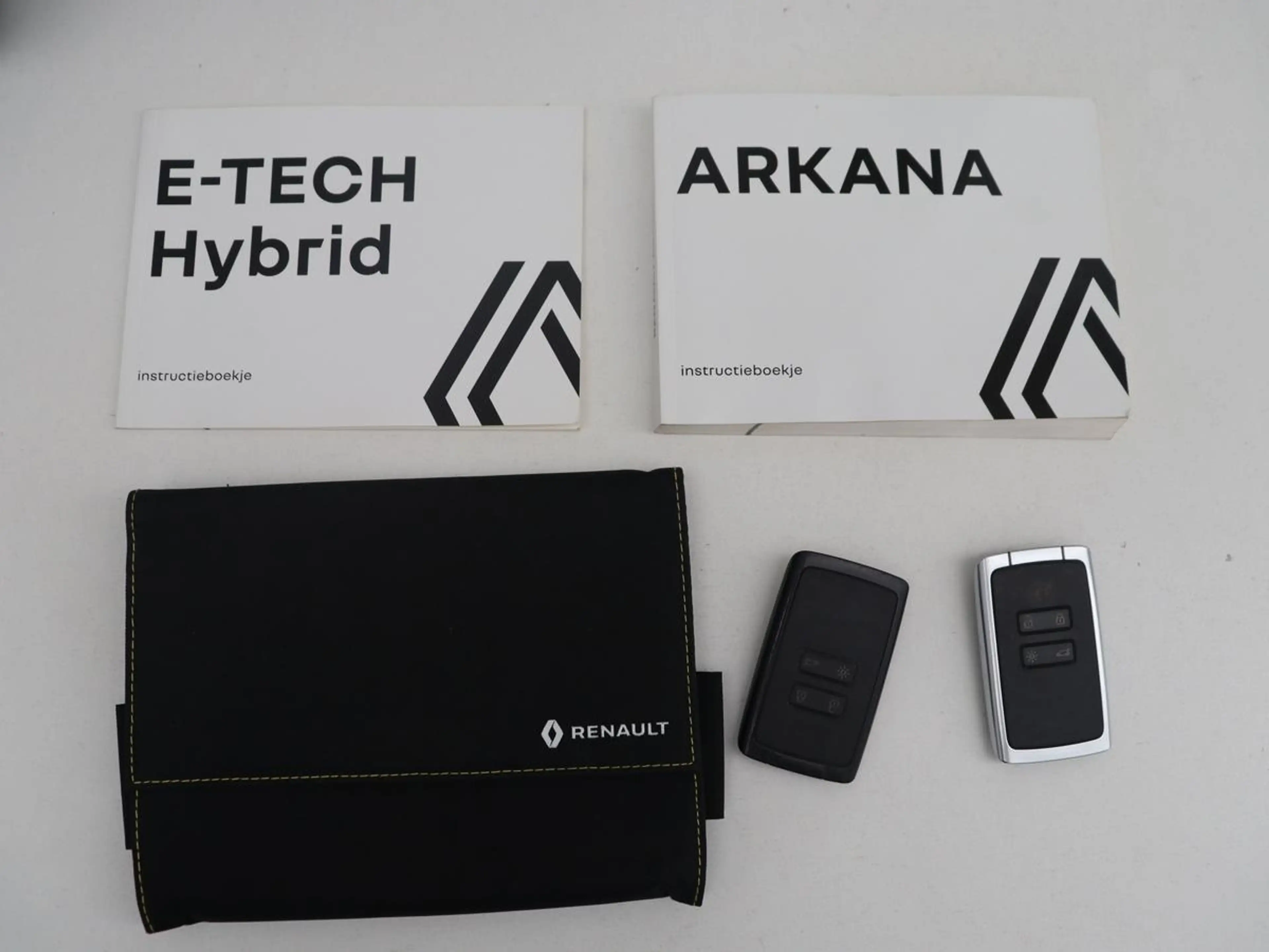 Renault Arkana 1.6 E-Tech Hybrid 145 R.S. Line | Panoramadak | Le — photo 31