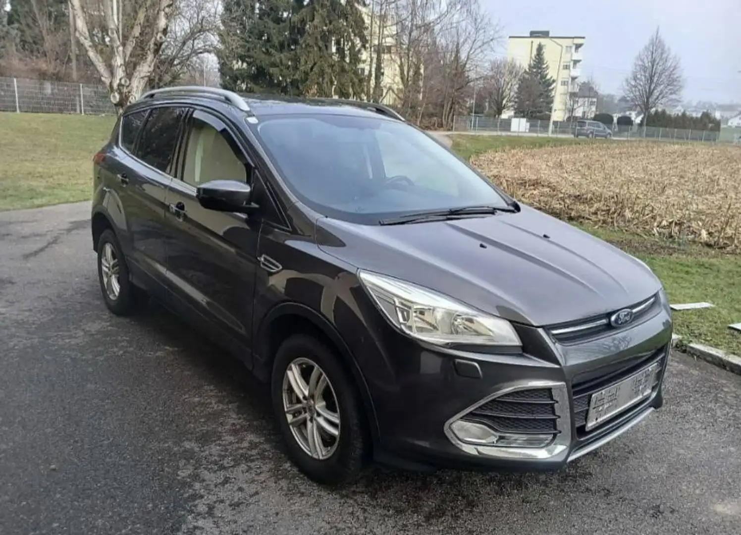 Ford Kuga Kuga 2,0 TDCi Trend Trend Grau - 1