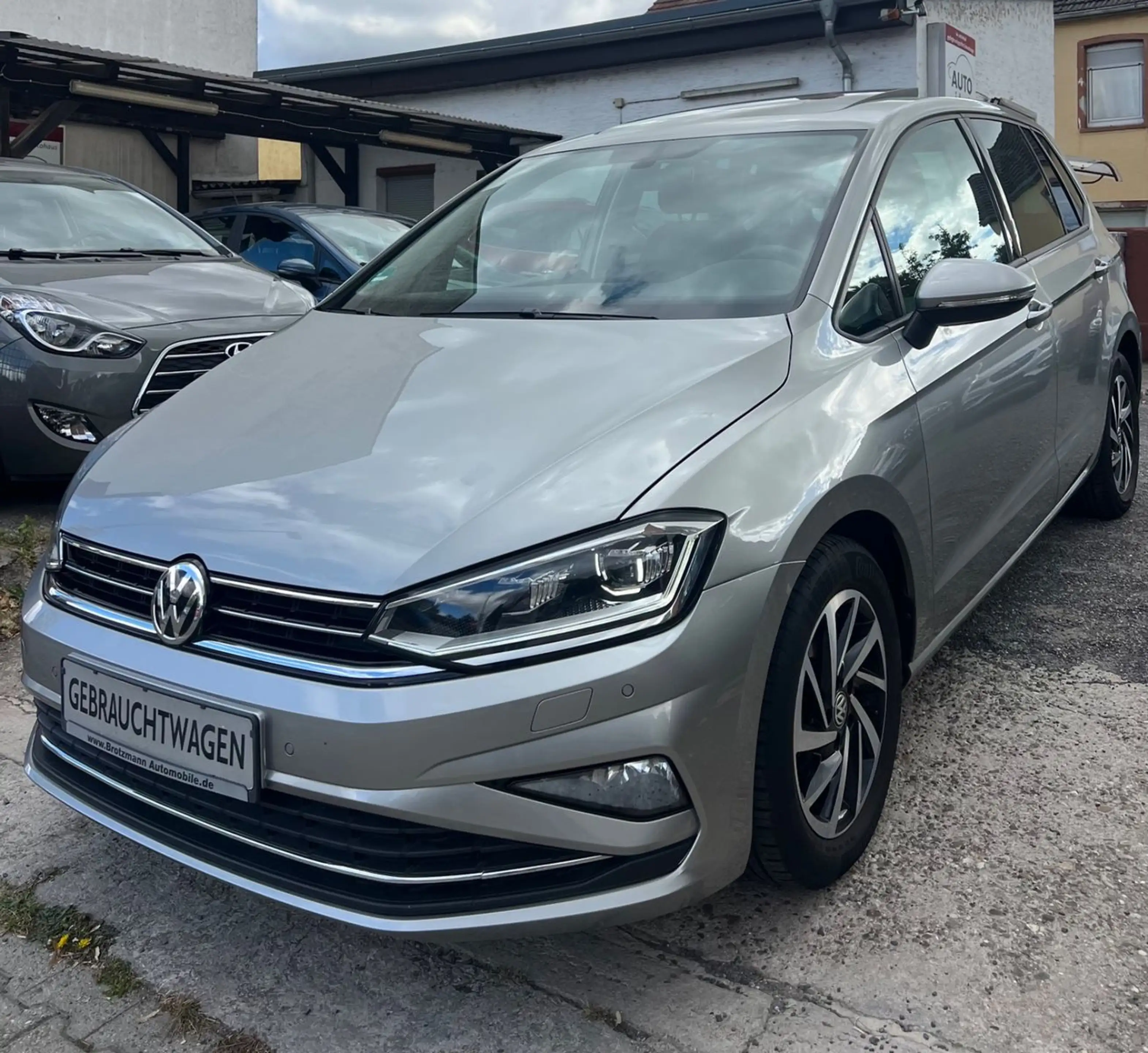 Volkswagen Golf Sportsvan 1.5 TSI ACT OPF 96kW DSG Highline — photo 2