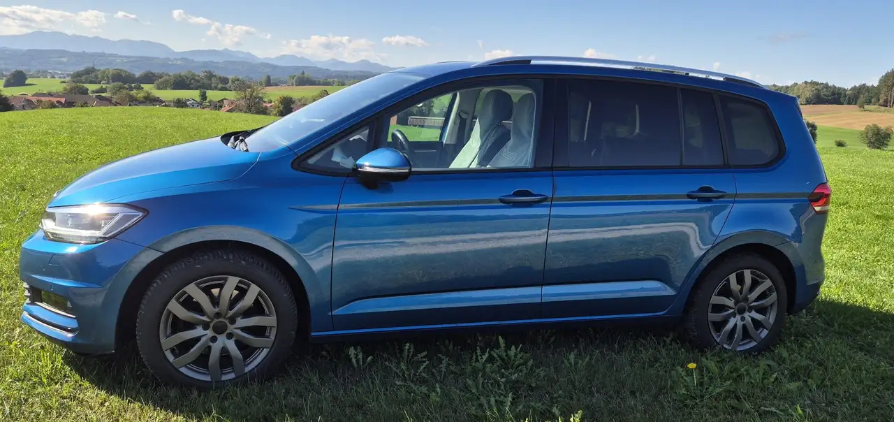 Volkswagen Touran Comfortline BMT/Start-Stop — photo 1 of 20