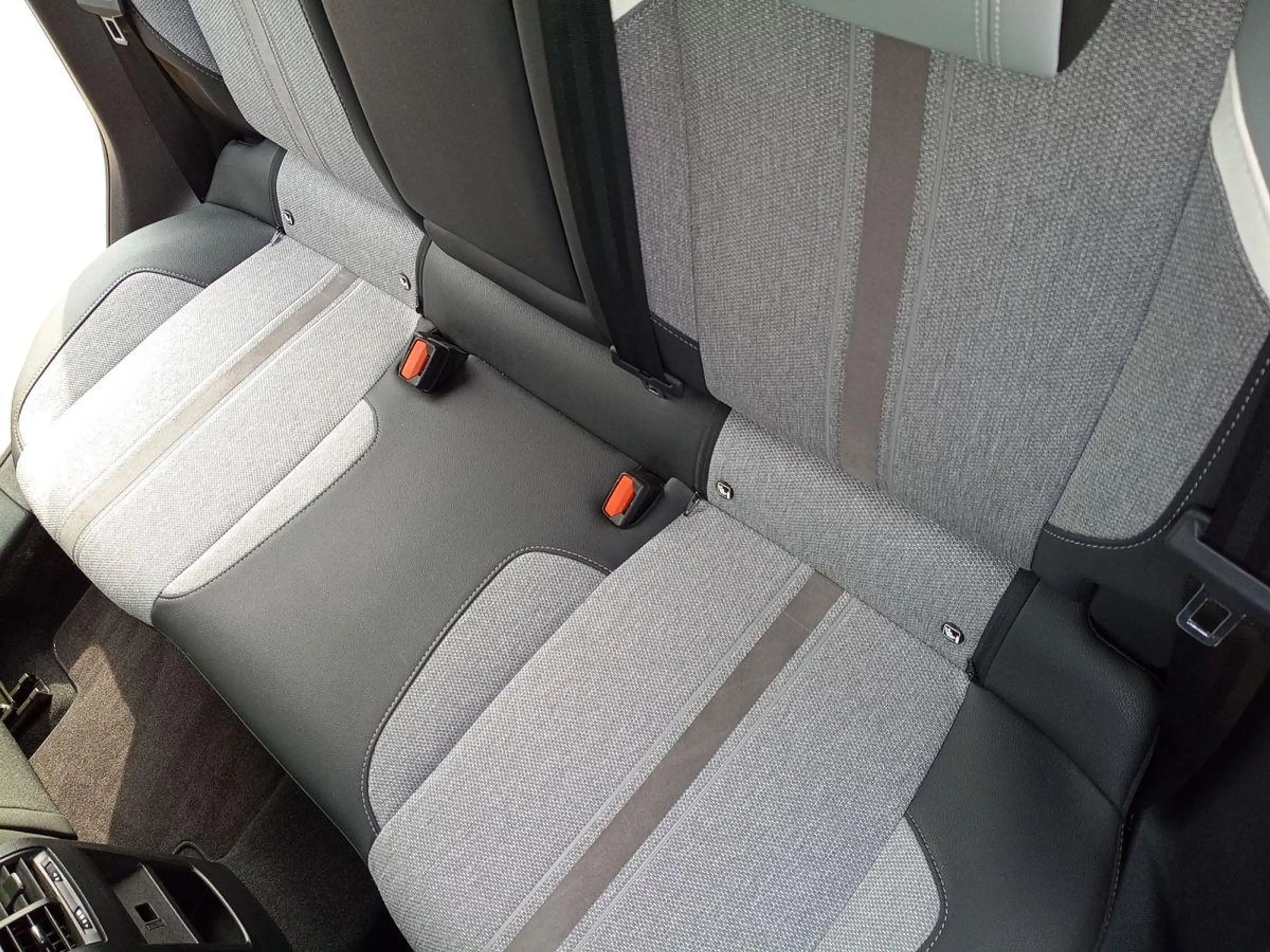Opel Astra L Lim. 5-trg. Elegance — photo 14